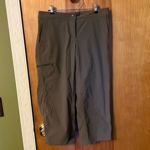 L.L. Bean women’s capris. Size 6z